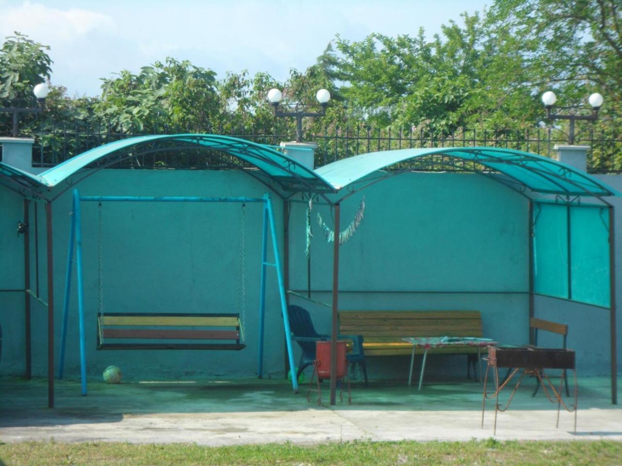 Galina Guest House Alakhadze Екстериор снимка